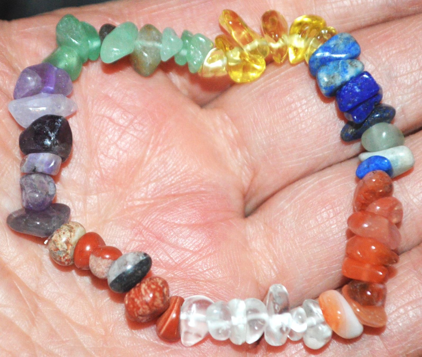 Armbänder & -reifen: Armband L-6625 – 7 Chakra Chips – elastisch – Neu und originalverpackt aus Goldiwil (Thun) von han_v5b7 1