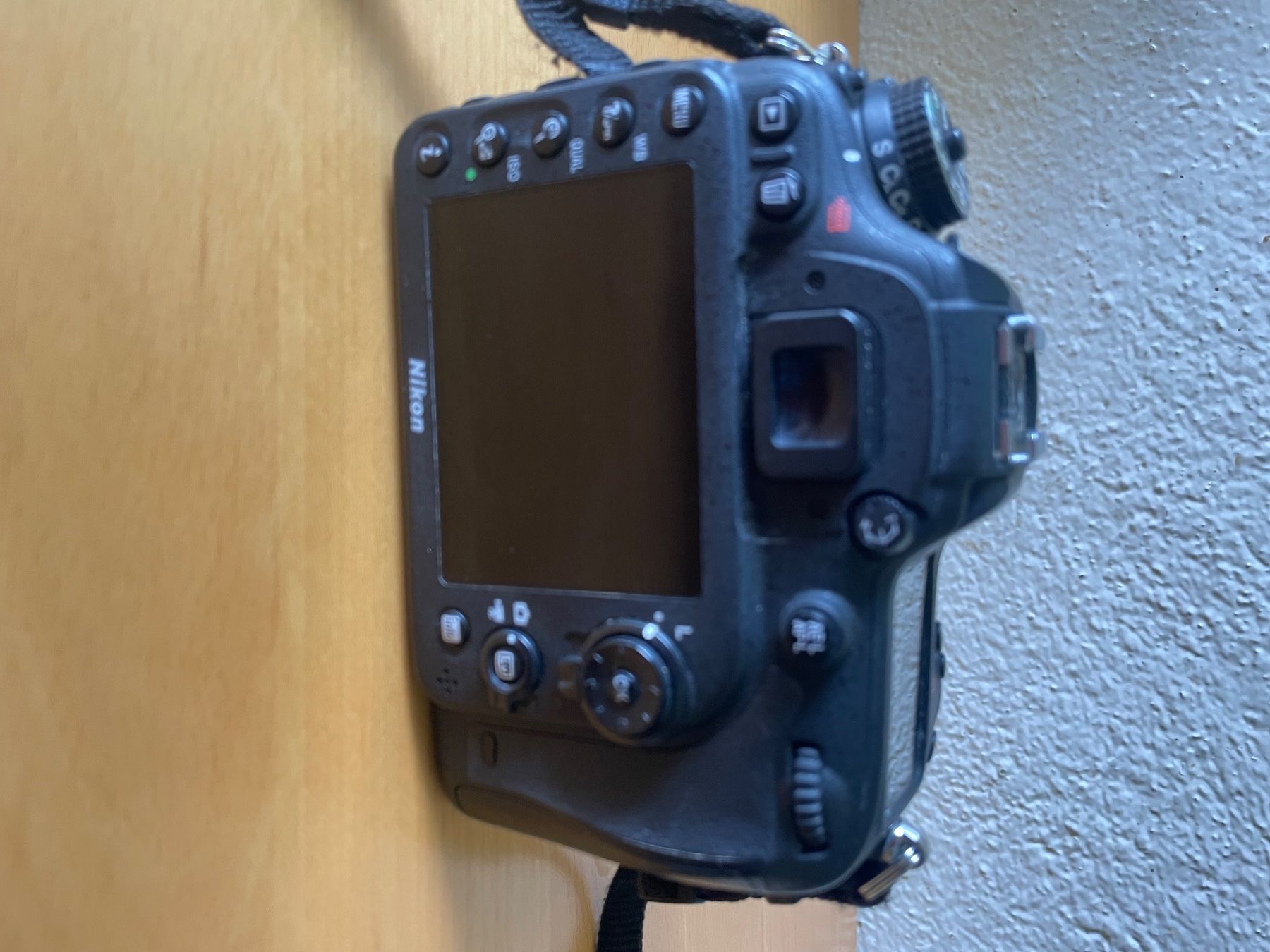 Nikon Appareil photo: Nikon D7200 mit Objektiv und Zubehör – D'occasion à Zürich par N84 8
