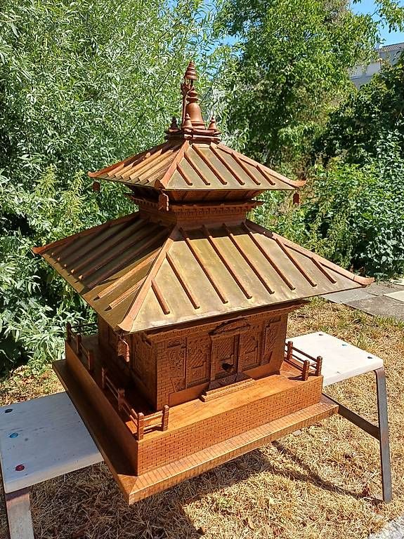 Modellbausätze & Standmodelle: Nepali-Tempel original – Gebraucht aus Frick von wbc 1