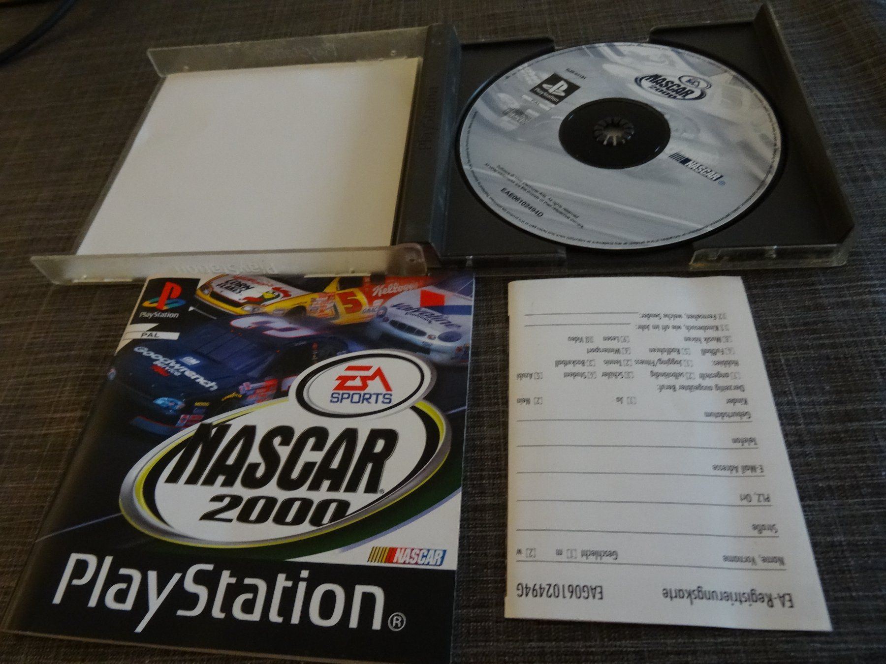 Sony Giochi: Nascar 2000 PS1 – Usato da Olten venduto da Disc-Ausverkauf 1