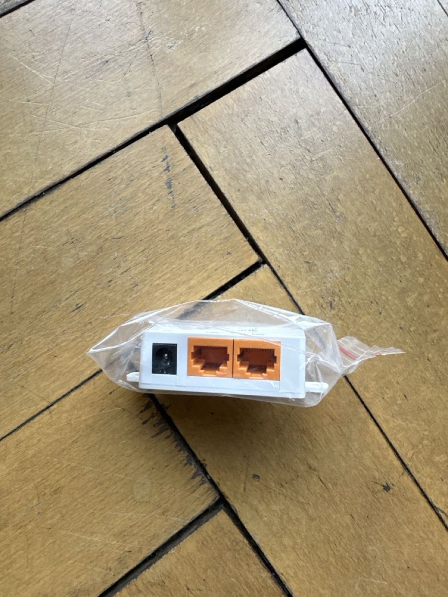 TP-Link Unità & Adattatore: TP-Link PoE Injector TL-POE150E Adapter – Nuovo (secondo la descrizione) da Zürich venduto da justus_grabowsky 1