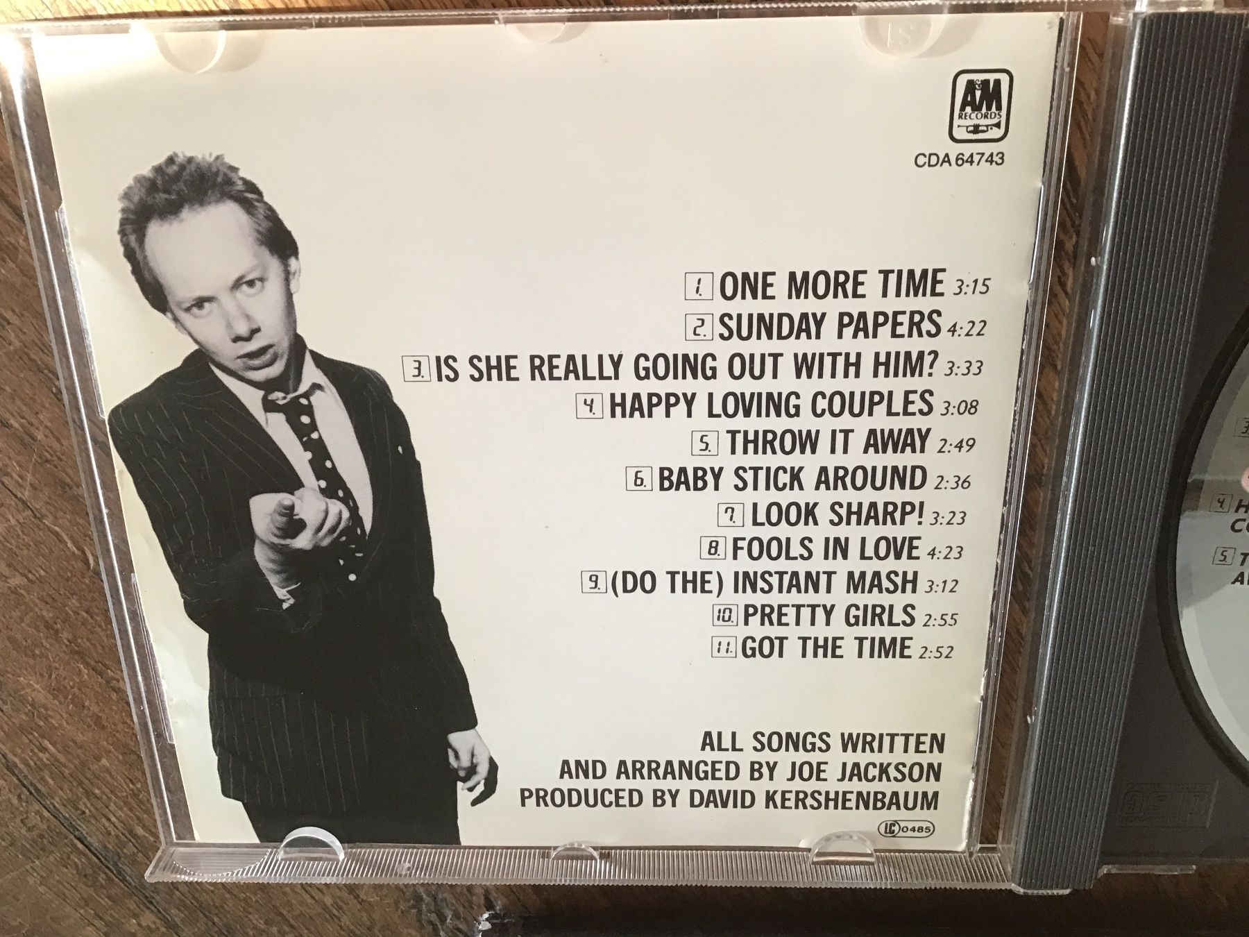 CD: Joe Jackson Look Sharp CD Album  💿 – Usato da Thierachern venduto da sweden08 1