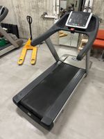 Technogym Excite, tapis de course professionnel, salle de sp