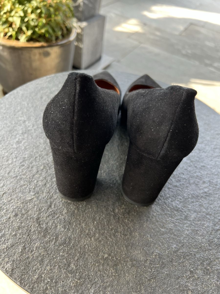 Damenschuhe: Leder Pumps von Thea Mika – Gebraucht aus Döttingen von Steinklopferin 2