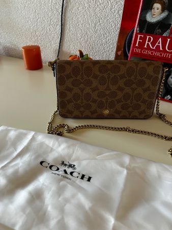 Originale Coach Signature Schultertasche in Braun mit goldfa