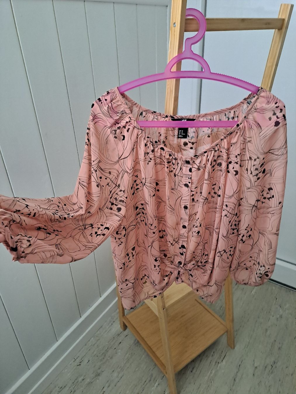 H&M Blusen: H&M Bluse rosa Gr 40  – Gebraucht aus Rickenbach LU von bishiida 1