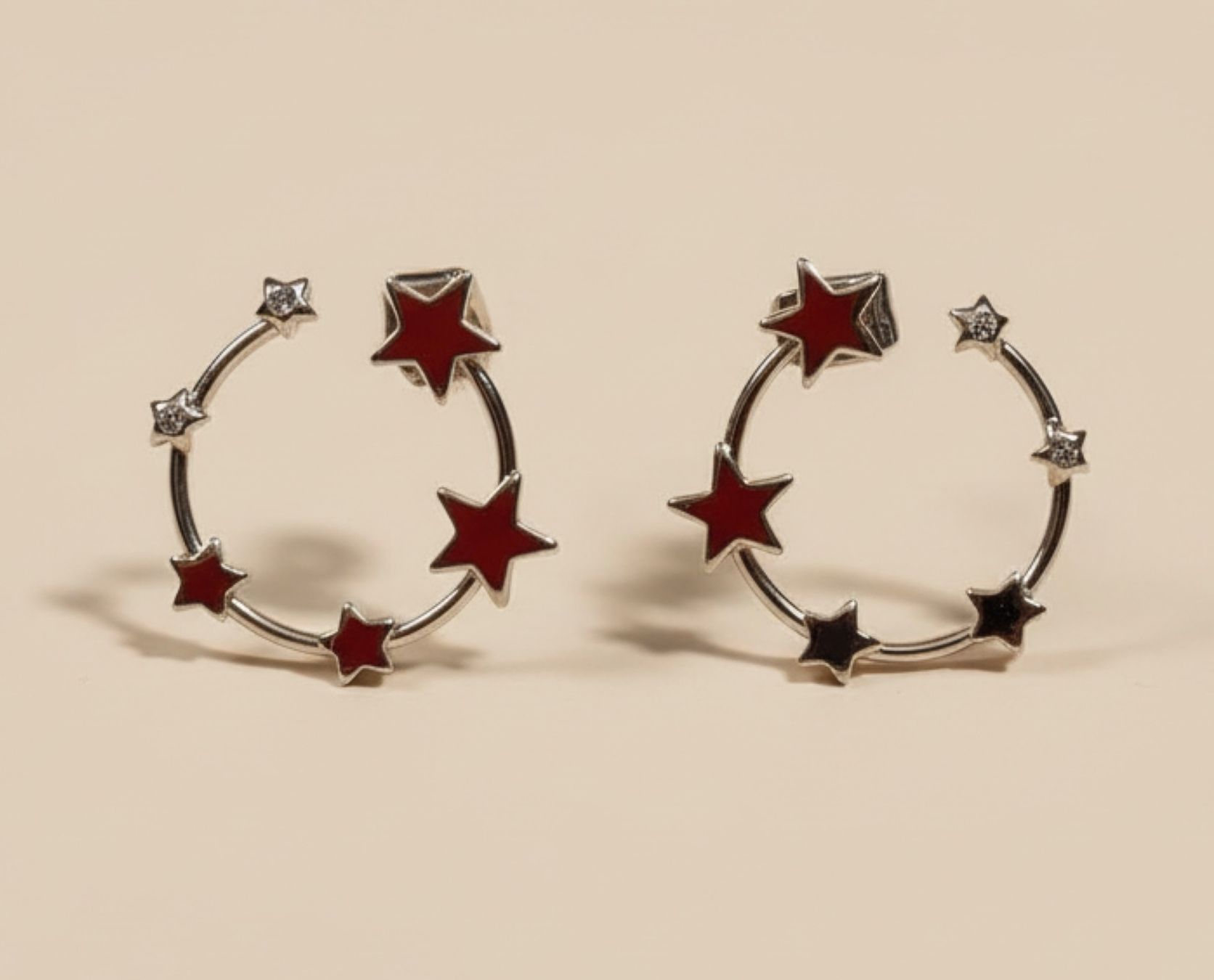 Orecchini pendenti & Orecchini a lobo: Stylish Star Stud Earrings - Perfect for the Holidays! – Nuovo (secondo la descrizione) da Saland venduto da ele_vc96