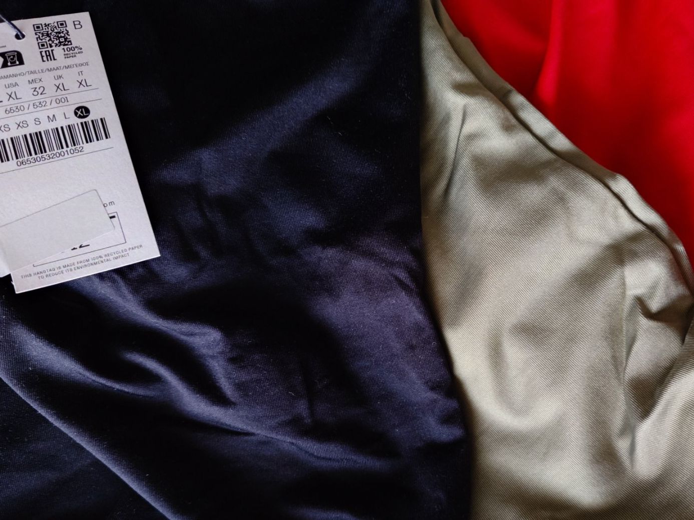 Stradivarius Top: Stradivarius Bodysuits 3x – Nuovo e nell'imballaggio originale da Bern venduto da Dzena87 3