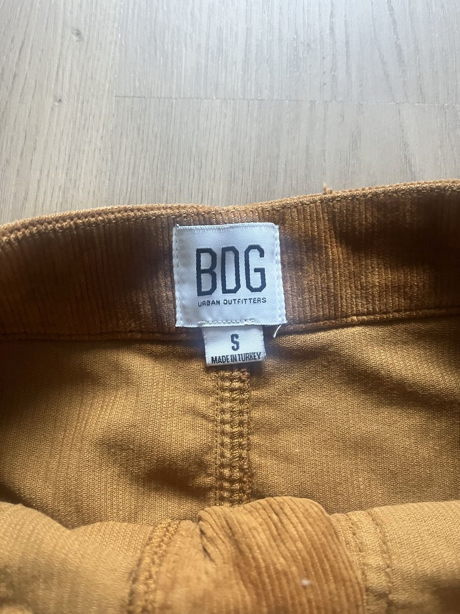 Urban Outfitters Gonne: Cord Rock hellbraun – Usato da Lenzburg venduto da Shru5 2