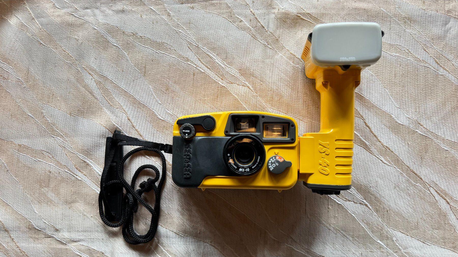 Lampade & Macchine fotografiche: Unterwasserkamera mit Blitz – Difettoso da Koppigen venduto da B007Milo 5