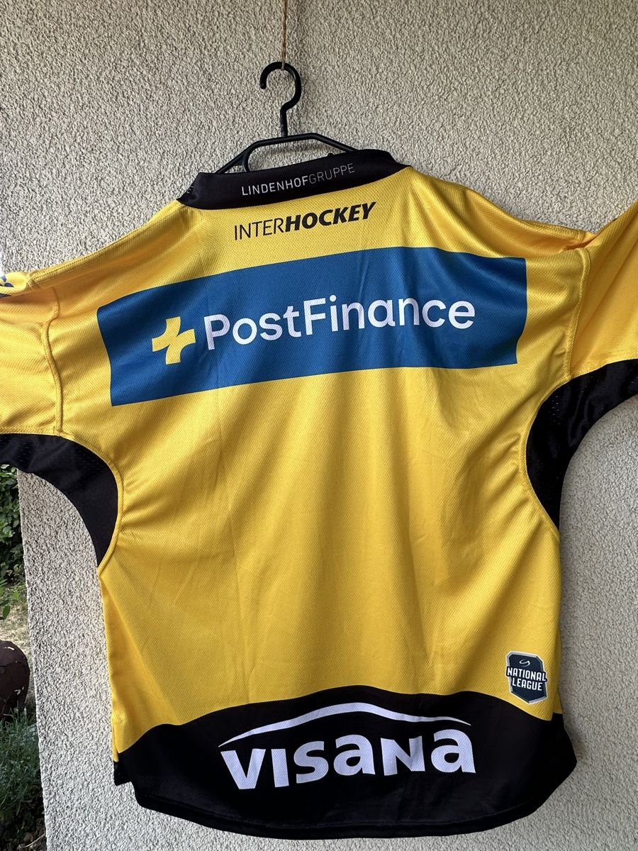 Maillots de corps & Pantalons: SC Bern Trikot Neu – Neuf avec emballage d'origine à Bolligen par naskapi 1