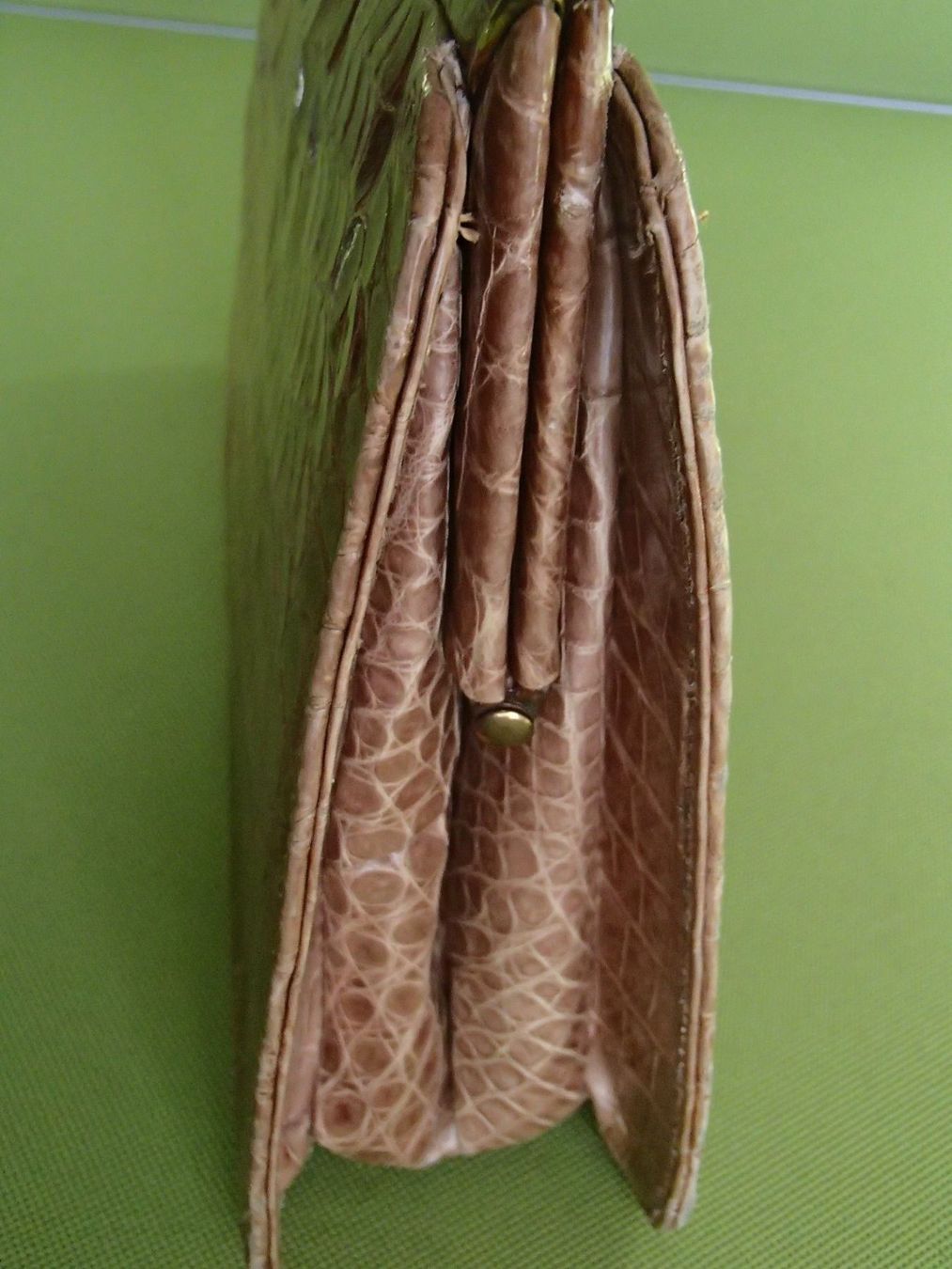 Taschen für Damen: hellbraune Vintage Krokotasche – Gebraucht aus Schöfflisdorf von pullux 1