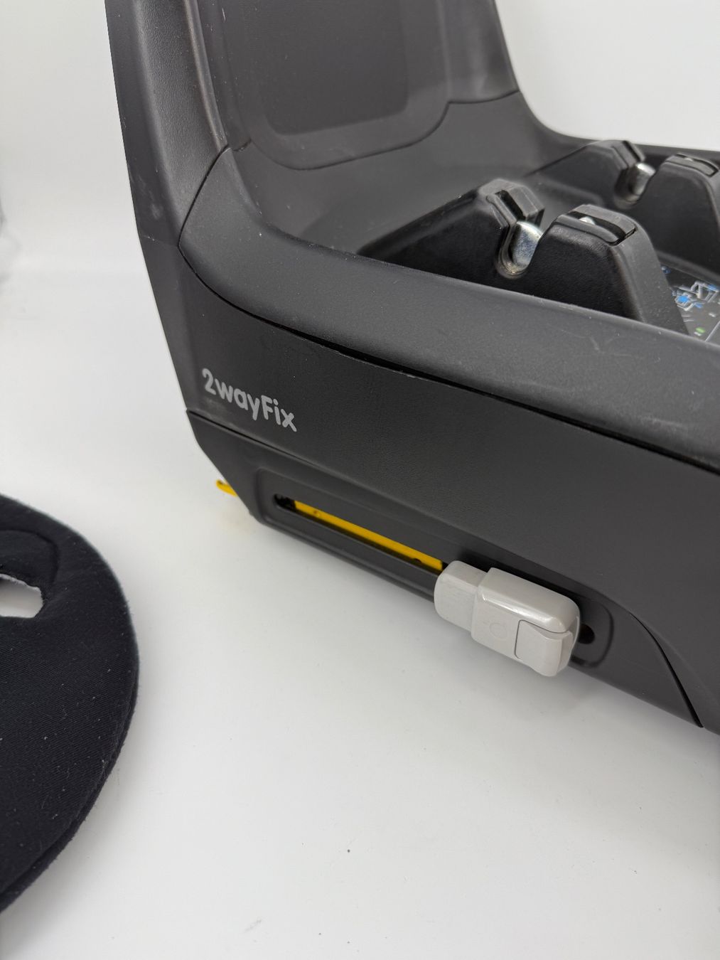 Maxi-Cosi Seggiolini per auto: Maxi Cosi Babyschale Pebble Plus mit Isofix Station – Usato da Auenstein venduto da moin. 3