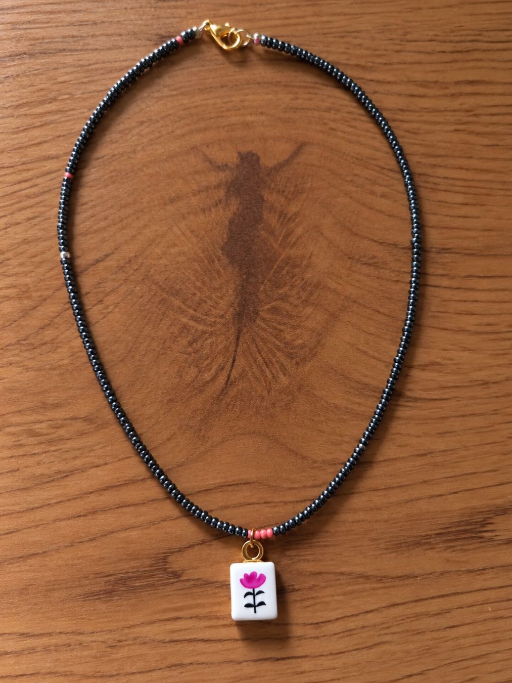 Catenine: Flower Charm Choker  – Nuovo e nell'imballaggio originale da Interlaken venduto da NataliiaS 2