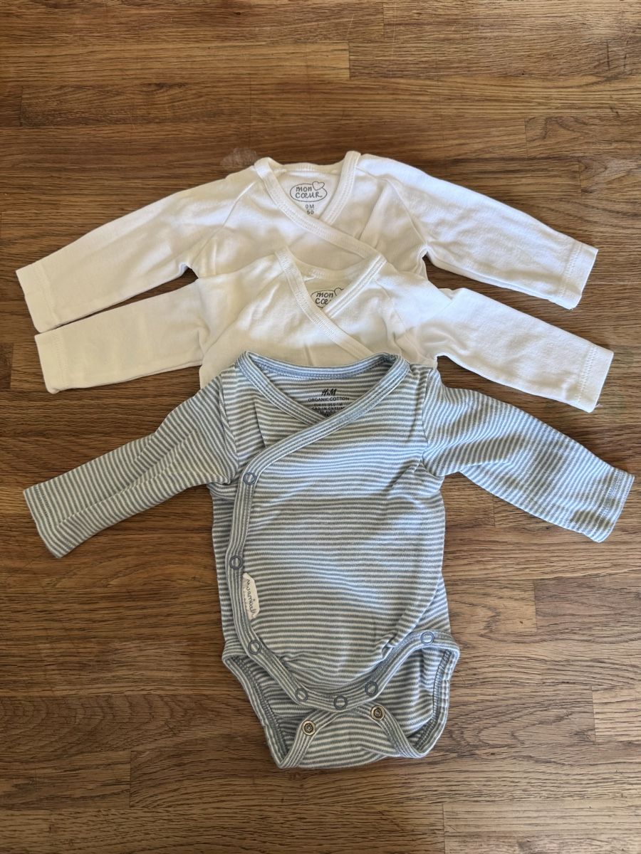 Lotti & Set di vestiti: 3 Wickelbodys Gr. 50 Langarm – Usato da Unterkulm venduto da Muus713