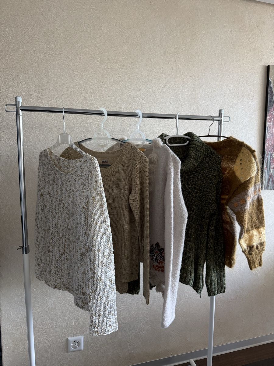 Lotti di vestiti: Damen Pullover und Strickjacken 5 Stück – Usato da Bellmund venduto da estrella01