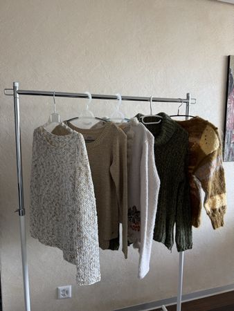 Damen Pullover und Strickjacken 5 Stück