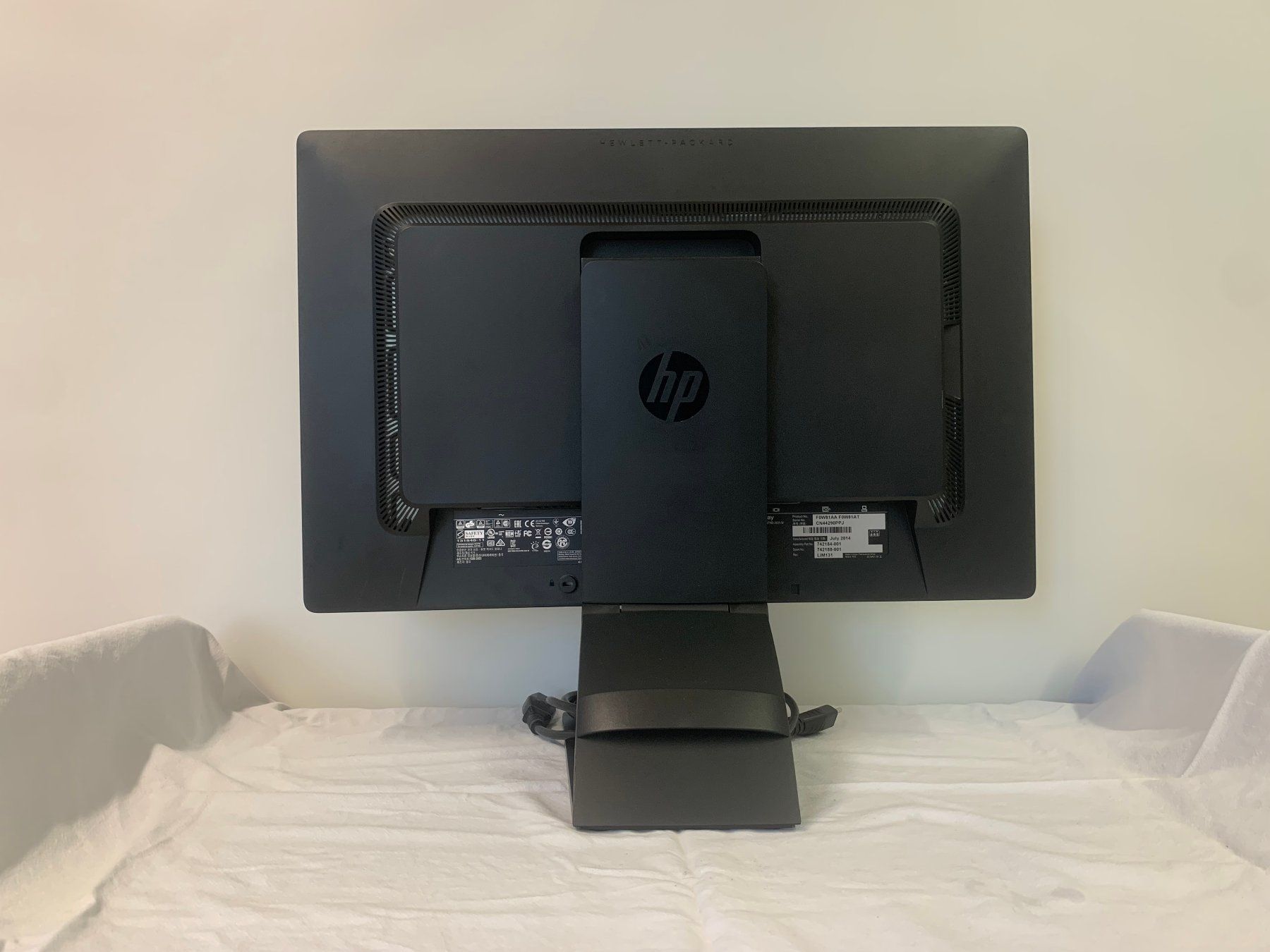 Monitor: HP Elitedisplay E241i. 24 – Usato da Brüttisellen venduto da VideoGang 2