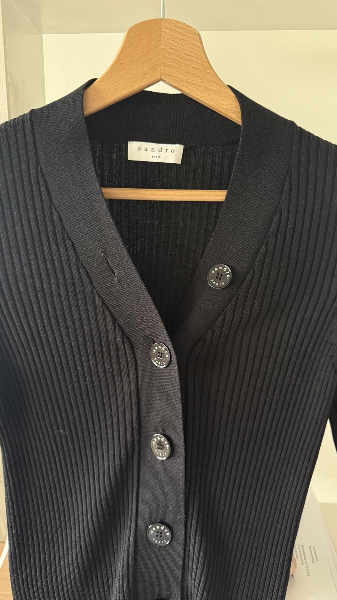 Sandro Giacche: Sandro Black Knit Cardigan - Size 2 - Great Condition – Nuovo (secondo la descrizione) da zug venduto da Inaar 1