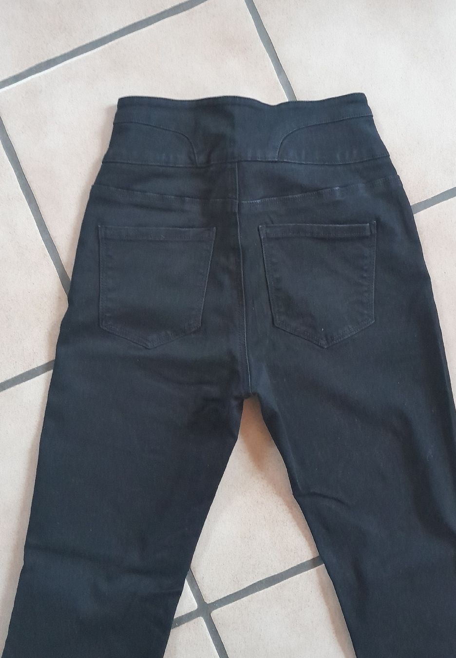 Only Jeans: Schlaghosen 28/30, Gothic – Nuovo (secondo la descrizione) da Innerthal venduto da System_of_a_down 2