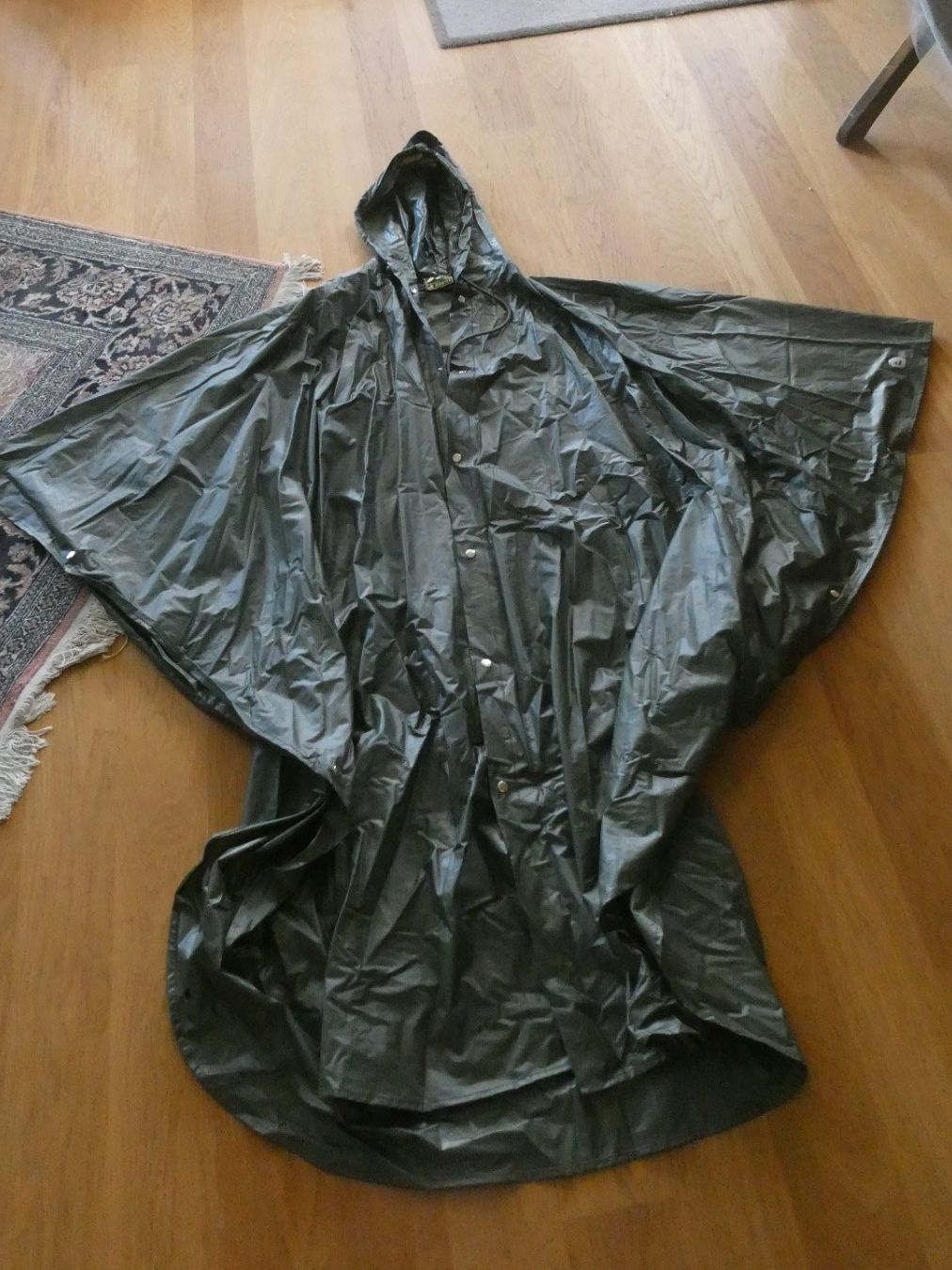 Autres vêtements & accessoires: Regenponcho – D'occasion à Luzern par Charly_d 5