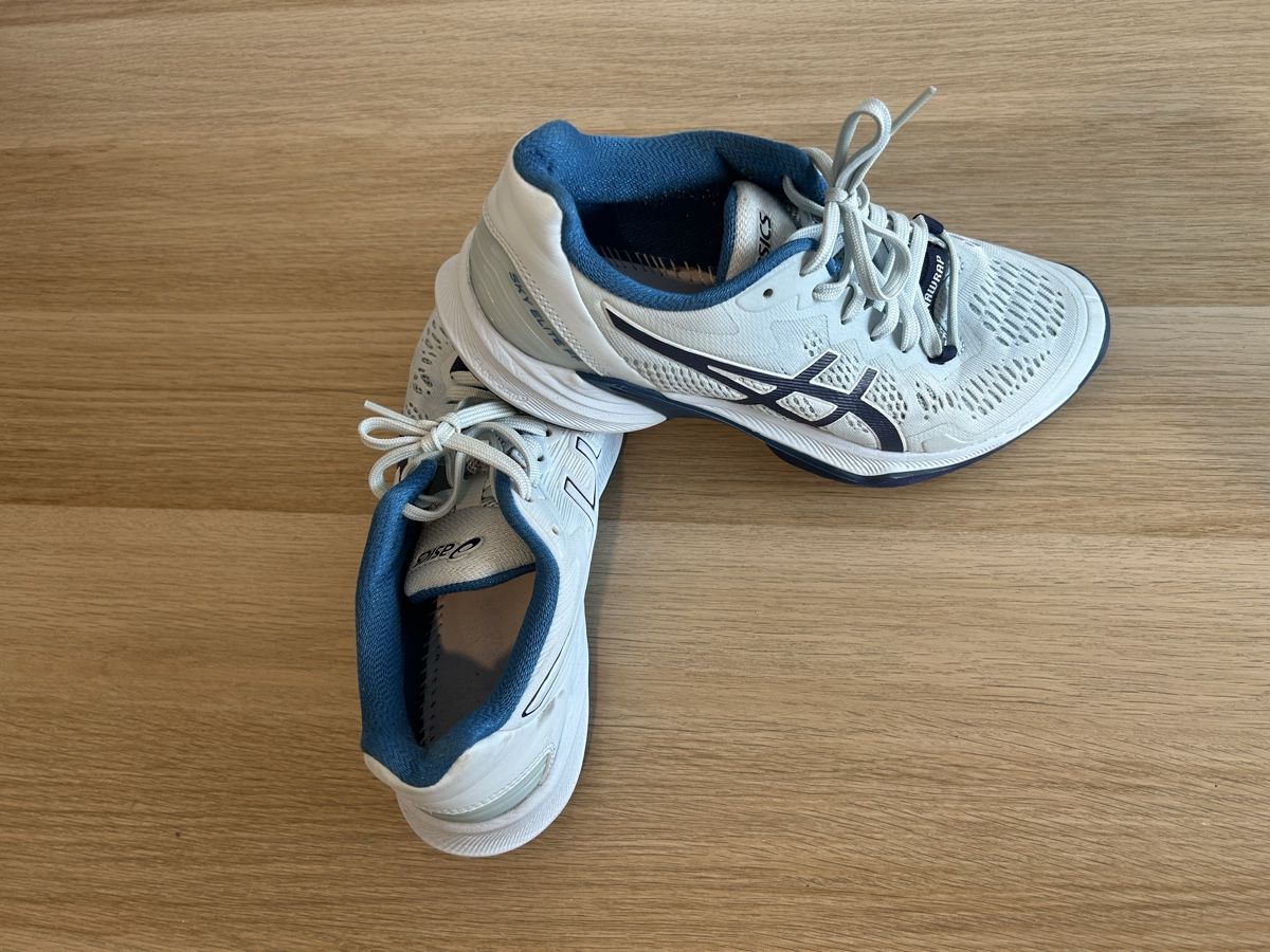 Asics Scarpe da donna: ASICS Tennisschuhe Damen Gr. 40 – Usato da Wabern venduto da ale_7jnr 1