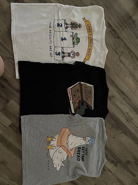 Hemden, T-Shirts & Polos: Tshirts von Blue Tomato – Gebraucht aus Ruggell von knoedifisch 1