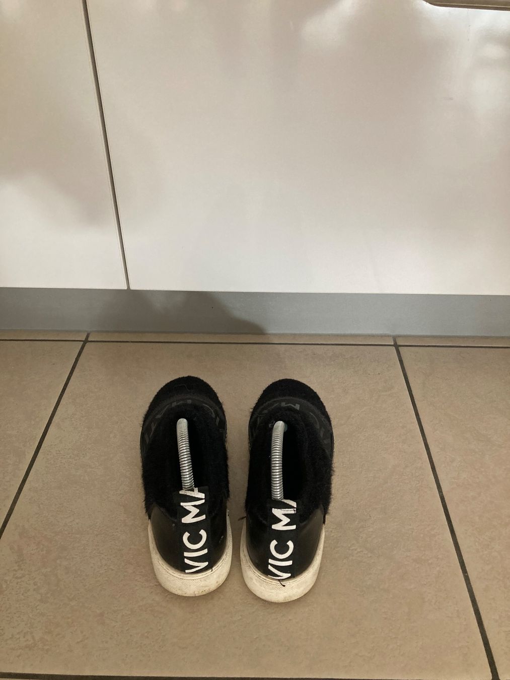 Vic Matié Damenschuhe: Schuhe – Gebraucht aus Lufingen von Montreux 1