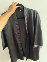Schwarzer Kimono Morgenmantel, Satin, Neu & Elegant!