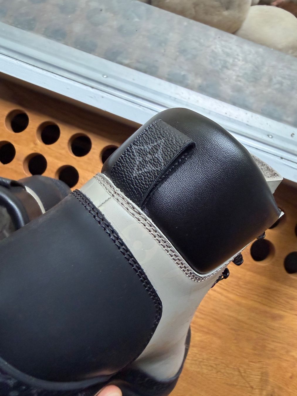Louis Vuitton Scarpe da uomo: Louis Vuitton FW16 SHOW Sample, 2016 - EU 44 – Nuovo e nell'imballaggio originale da Bern venduto da ElevenFive 9