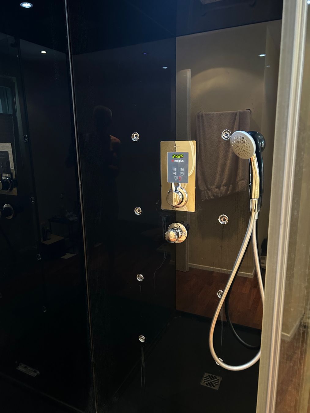 Douches: Wellbox Dusche – D'occasion à Brunnen par lucernencis 4