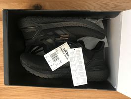 Adidas Ultraboost JAMES BOND 007