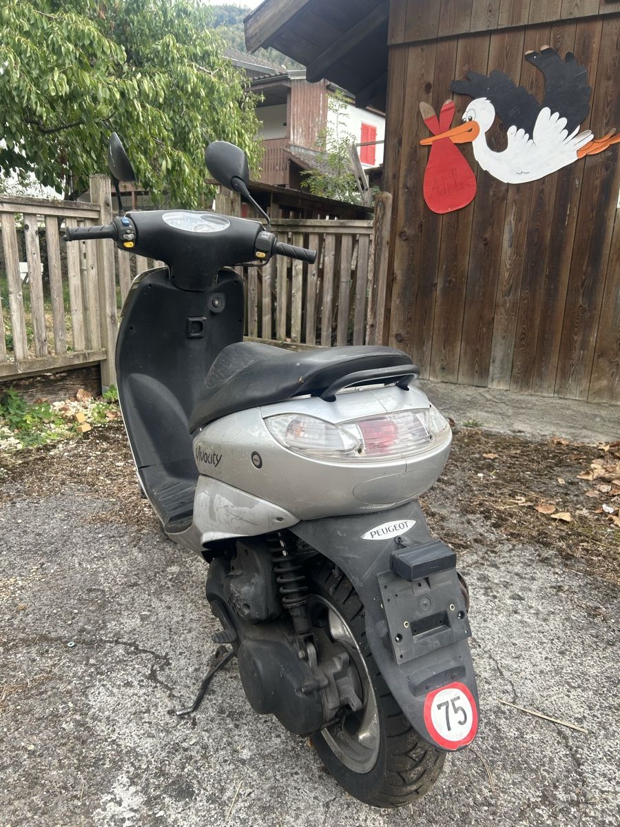 Peugeot Scooters: Peugeot vivacity 50cc – Défectueux à Bassecourt par salvo190 2