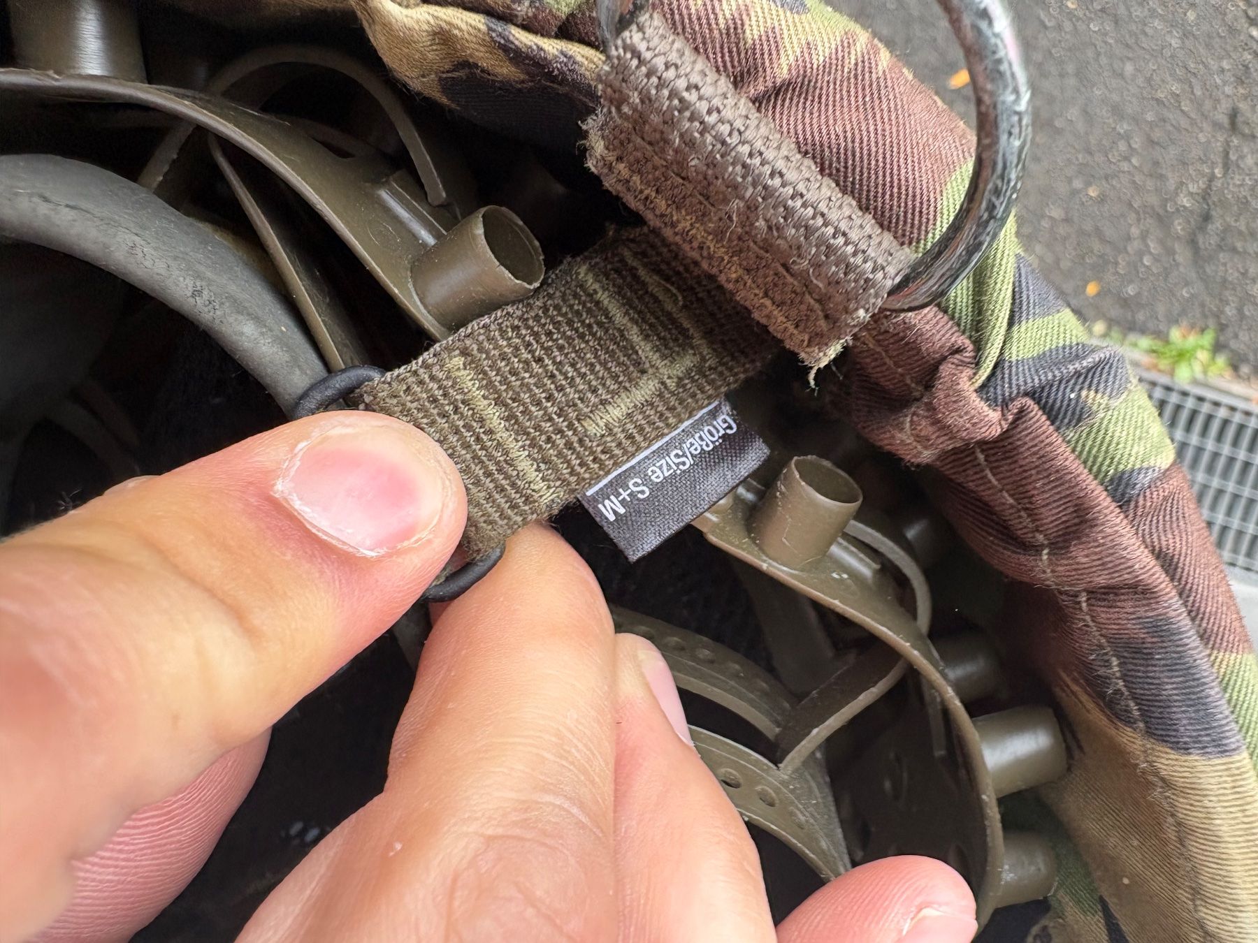 Schweizer Armee Uniformi & Effetti personali: Militär Helm – Usato da Affoltern am Albis venduto da AEC01 3