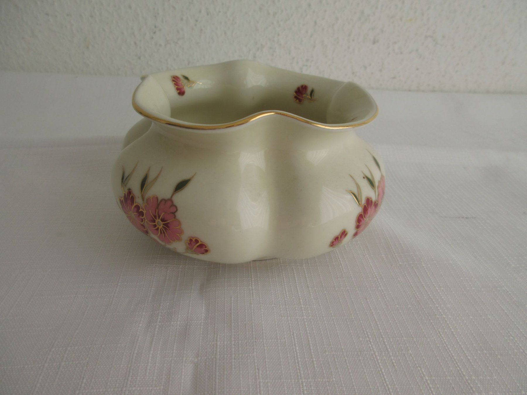 Piatti di portata: Schale von Zsolnay / Ungarn, "Tomatenschale" – Usato da Binningen venduto da Oldfashion 1