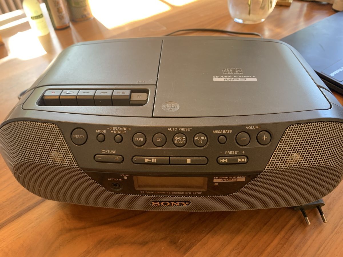 Sony Sistemi audio & multimediali: SONY CD Radio Cassette Recorder gebraucht – Usato da Liestal venduto da twiga07 1