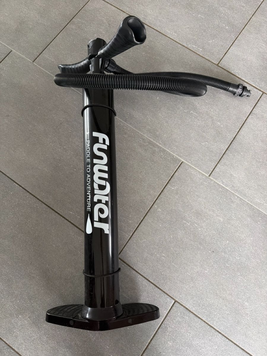 Pompe & Parti di ricambio: Funwater SUP Pumpe mit Manometer - Sommer-Schnäppchen! – Nuovo (secondo la descrizione) da Winterberg ZH venduto da NatiWeibel