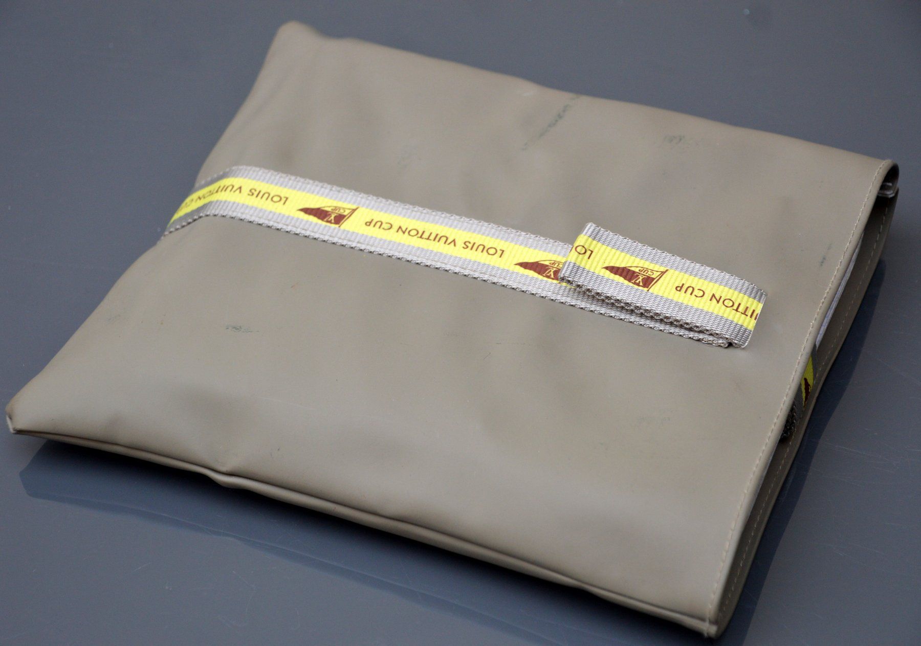 Louis Vuitton Covers & Borse: iPad-Hülle louis Vuitton Cup étui pour iPad – Usato da Collonges venduto da arashee 4