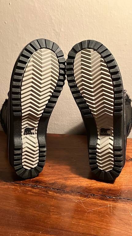 Sorel Damenschuhe: Scarpe da neve Sorel n36 – Gebraucht aus Vezia von Curzio83 1