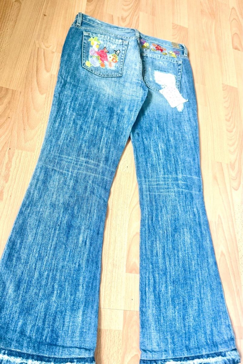 Guess Jeans: Guess jeans limited – Usato da Kilchberg ZH venduto da Suisse500