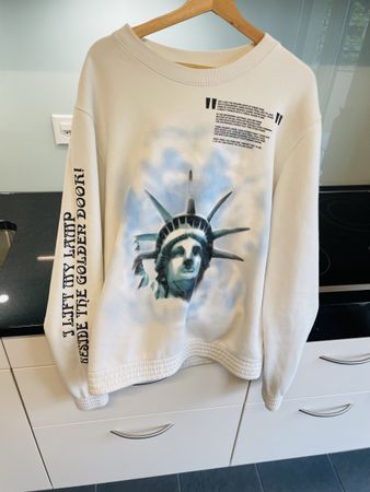Off-White Hoodie Sweatshirt Gr. L, trägt sich eher wie ein M