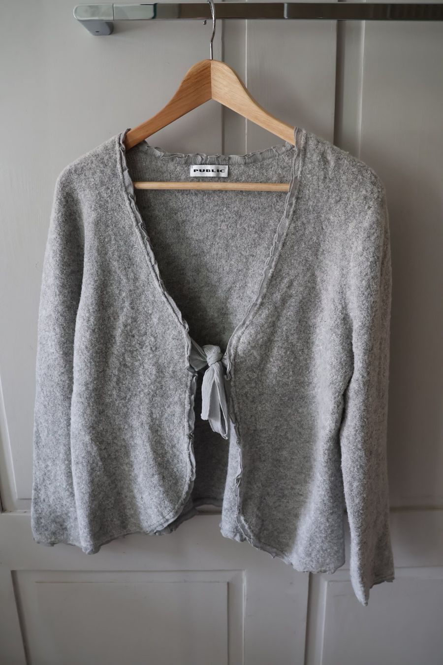 Giacche: Graue Wolljacke von Public – Usato da Winterthur venduto da jul_v9wx
