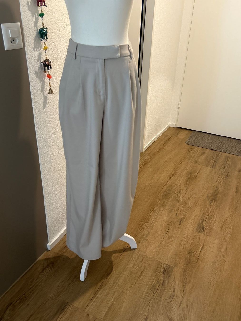 Pantaloni: Damenhose hellbeige von FB Sister Gr. XS – Usato da Brunnen venduto da Nala2929