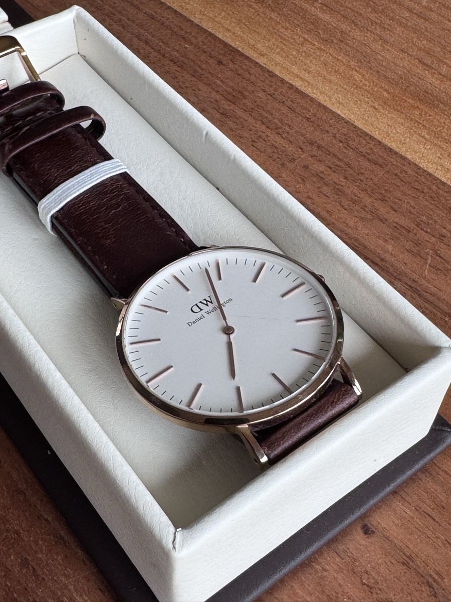 Daniel Wellington Orologi: Herrenuhr von Daniel Wellington – Usato da Ostermundigen venduto da Clood 6