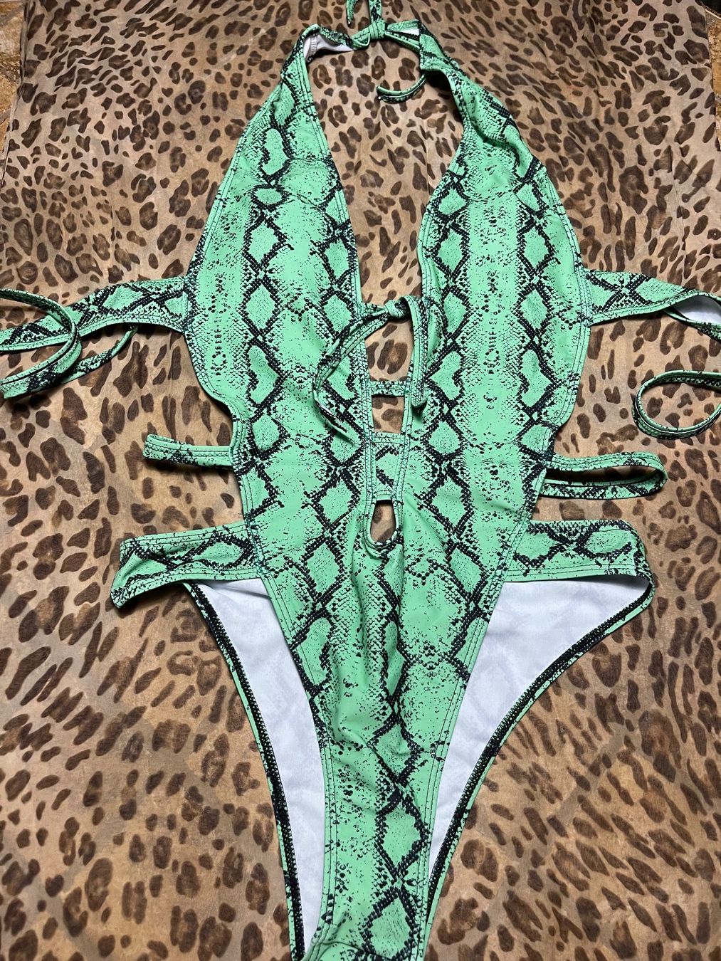 Costumi da bagno & Bikini: Tuta costume da bagno con strisce e di print pitone – Nuovo (secondo la descrizione) da Gordevio venduto da LanaZimm 2
