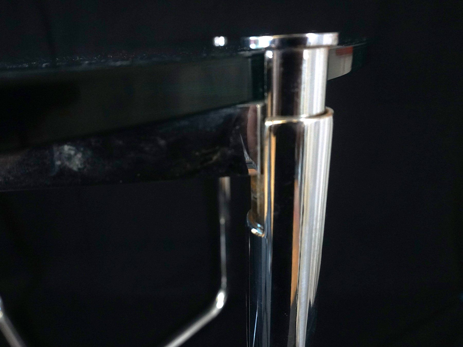 Knoll Tables: Knoll Studio Glas Tisch Rund – D'occasion à Pratteln par Restwert_Pratteln 3