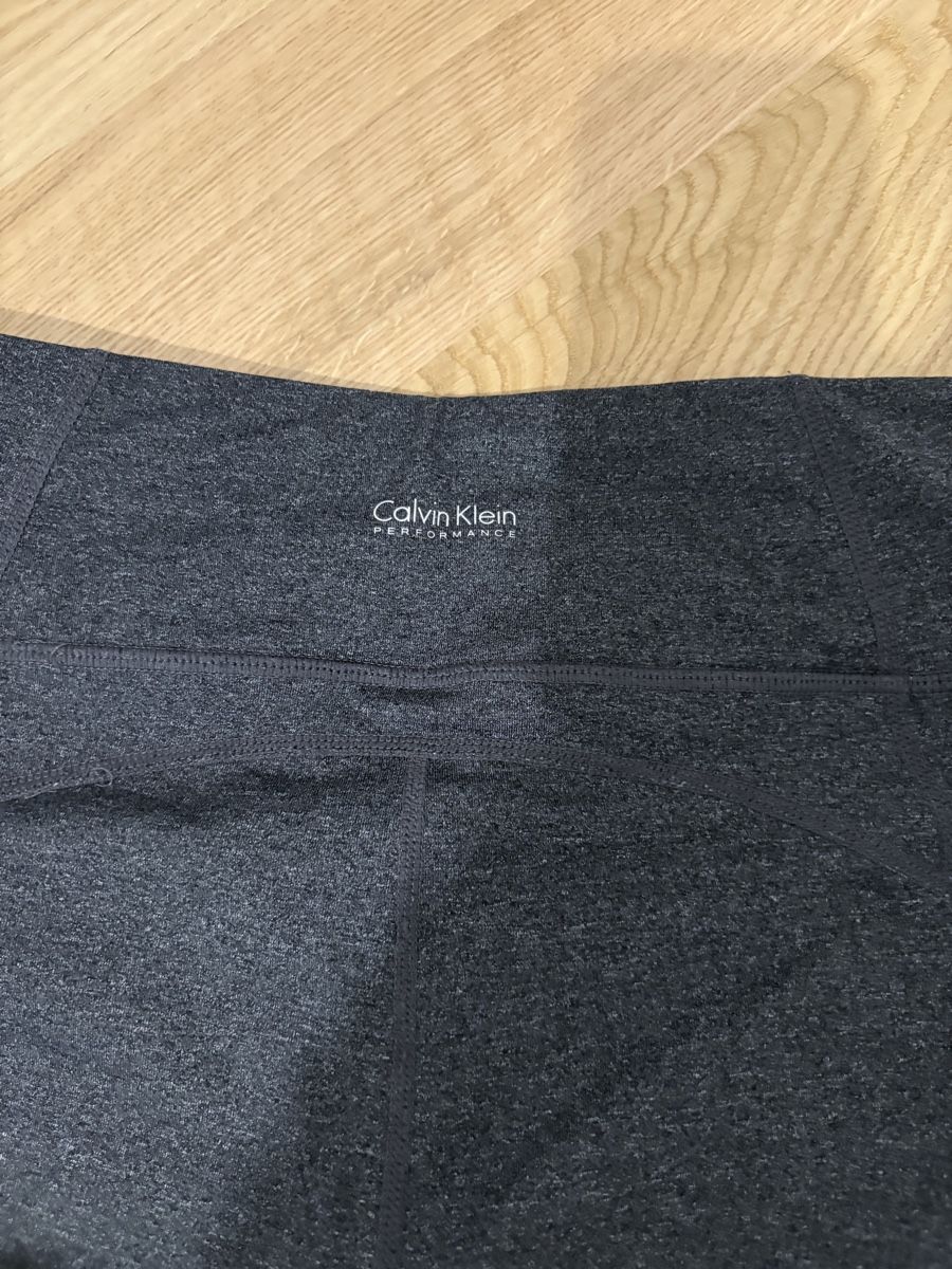Calvin Klein Leggings: Calvin Klein sport leggings M – Usato da Rolle venduto da gos_2xy5 3