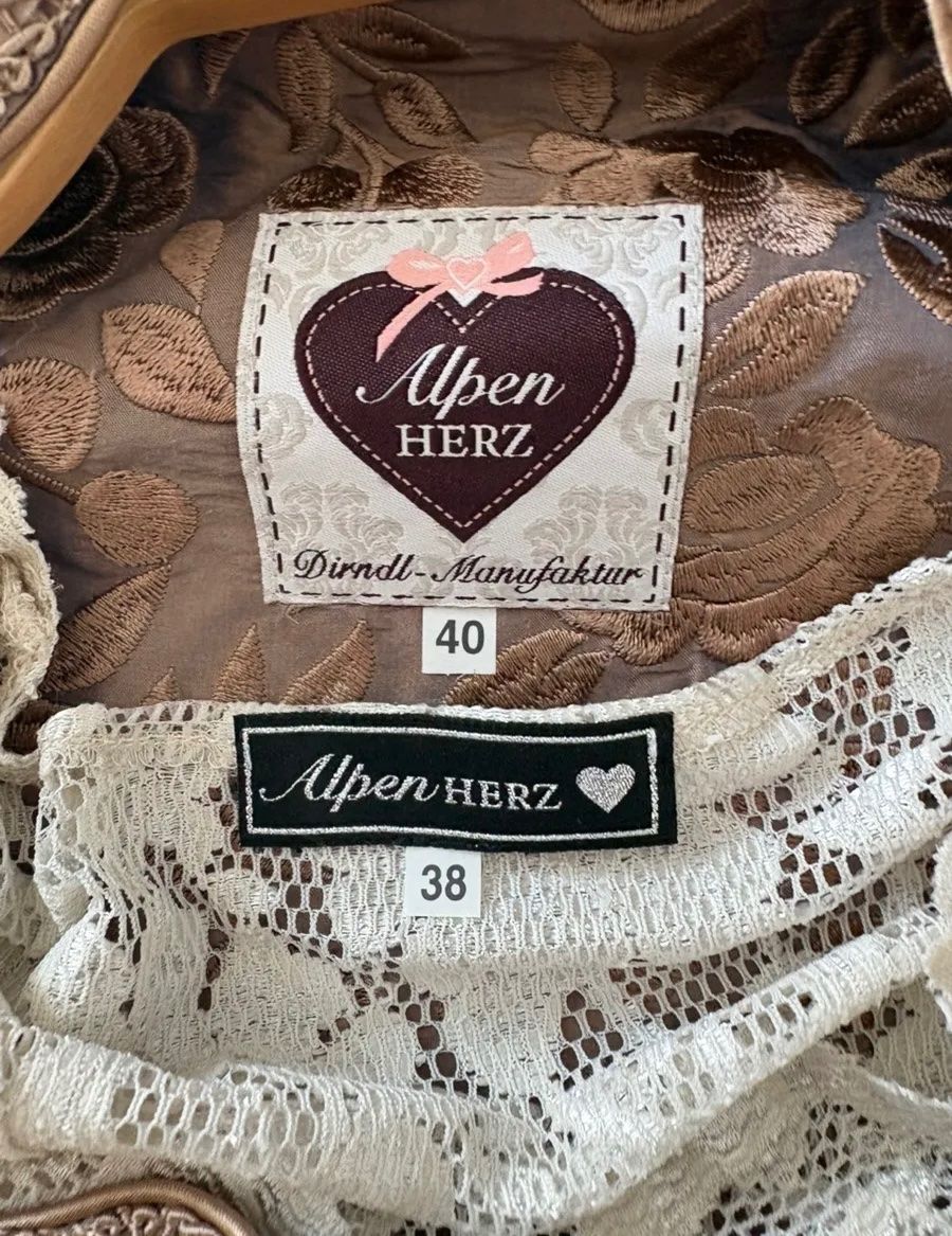 Robes: Alpenherz Dirndl mit Bluse, Gr. 40 – Neuf (Voir description) à Triesen par atos87 5