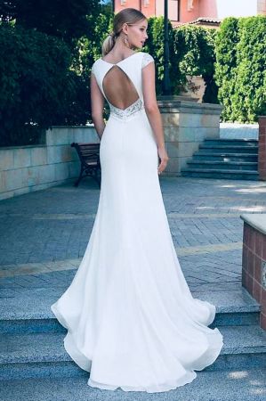 NEU! Ungetragenes Brautkleid schlicht & sexy 34/36