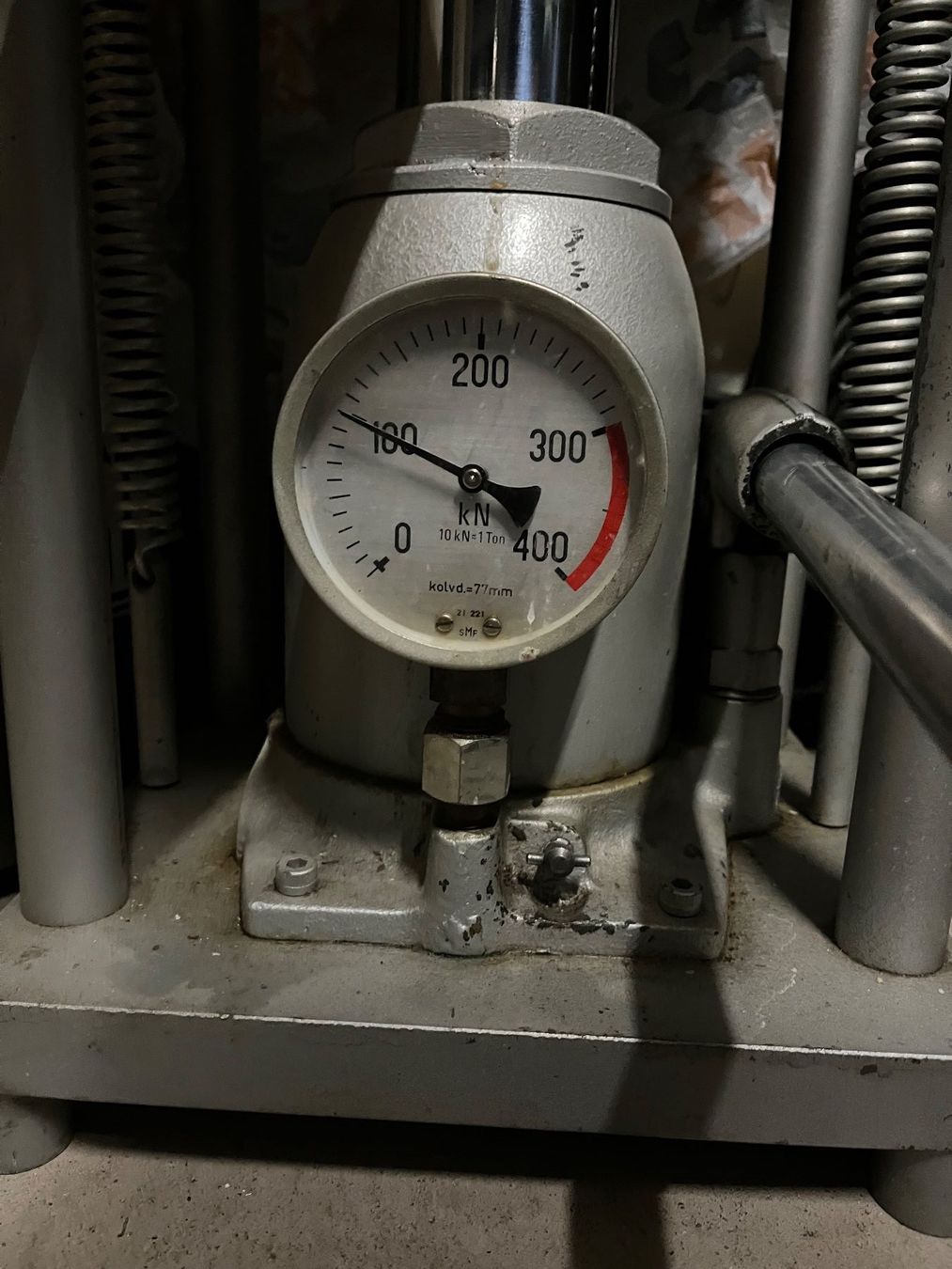 Toutes les machines: Hydraulische Presse Handpresse extrem robust – Défectueux à Kirchlindach par Lampenmax 9